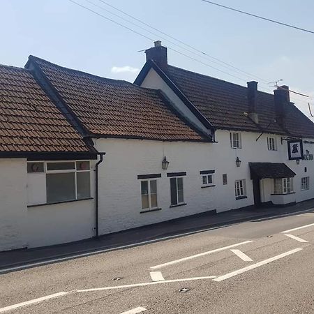 The Dog Inn Old Sodbury Extérieur photo