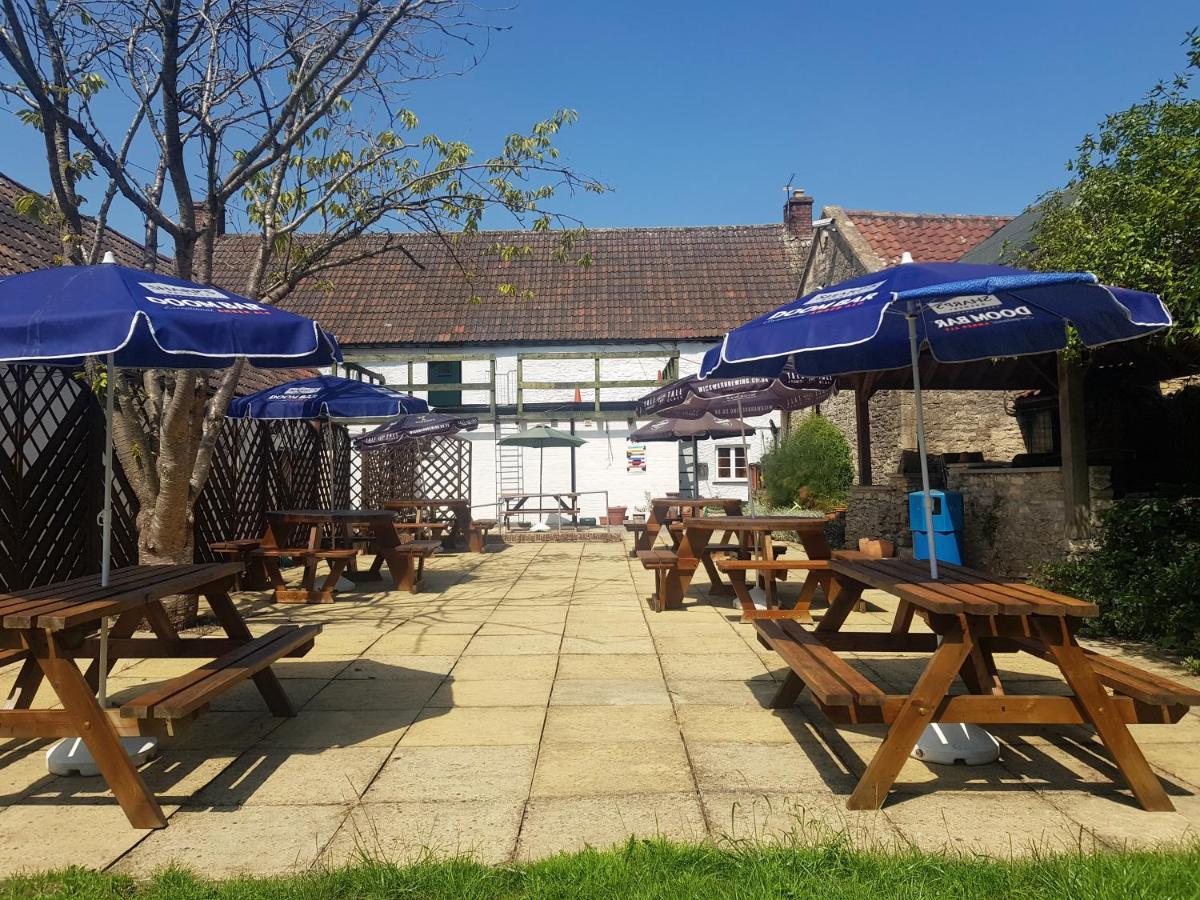 The Dog Inn Old Sodbury Extérieur photo