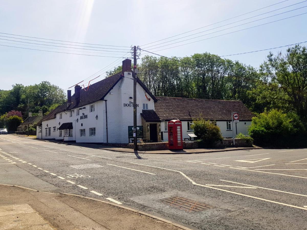 The Dog Inn Old Sodbury Extérieur photo